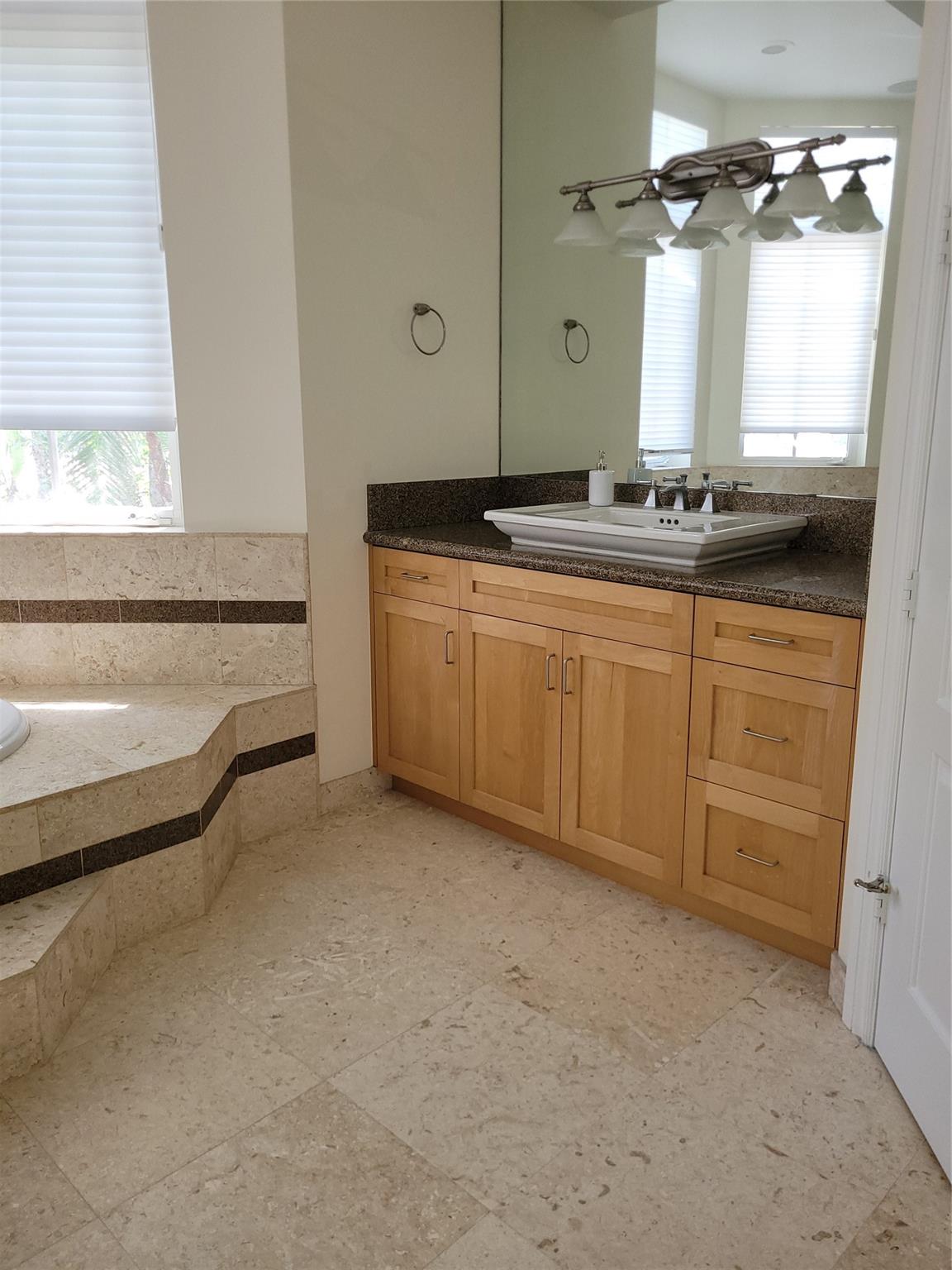 Venetian Isles 1st Sec 43 - Residential