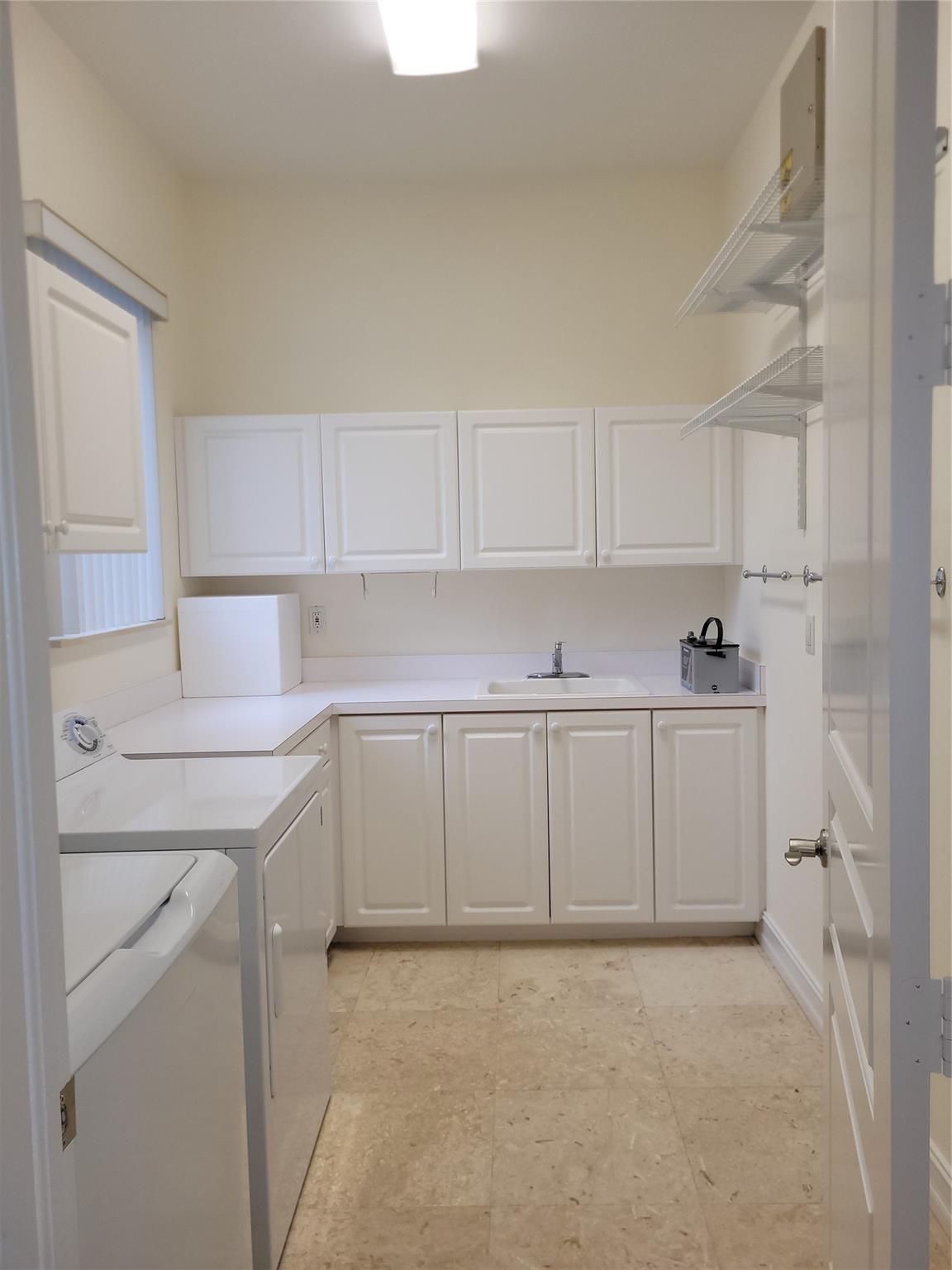 Venetian Isles 1st Sec 43 - Residential