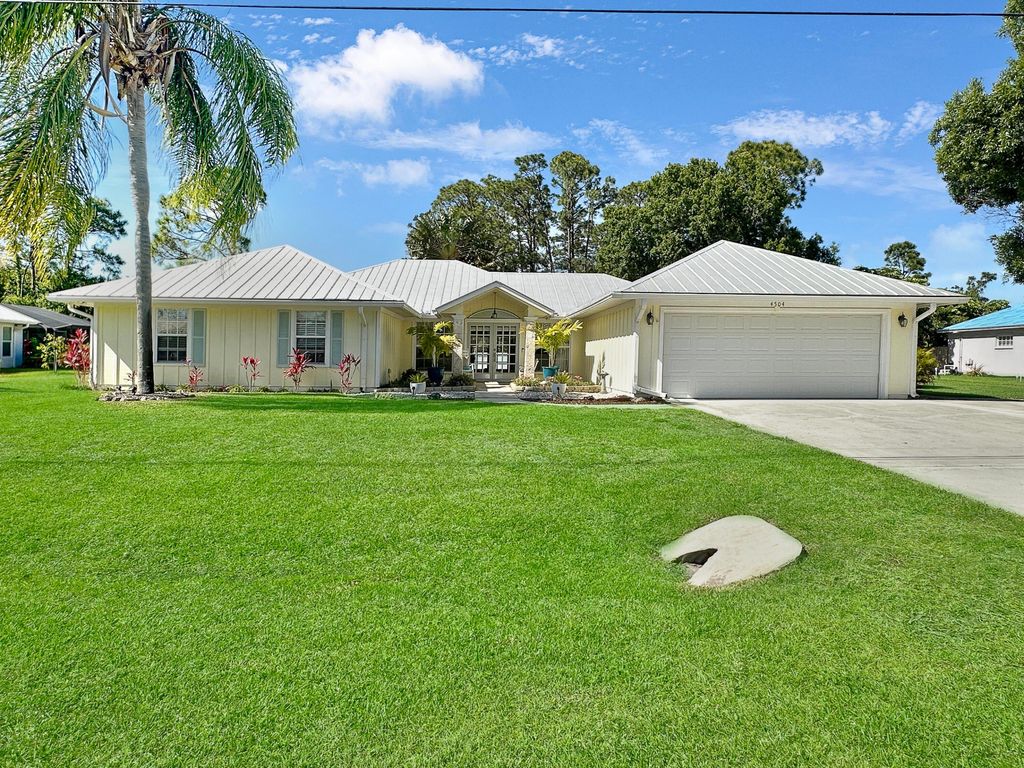 Photo of 4504 Redwood Drive, Fort Pierce, FL 34951 (MLS # R10979360)