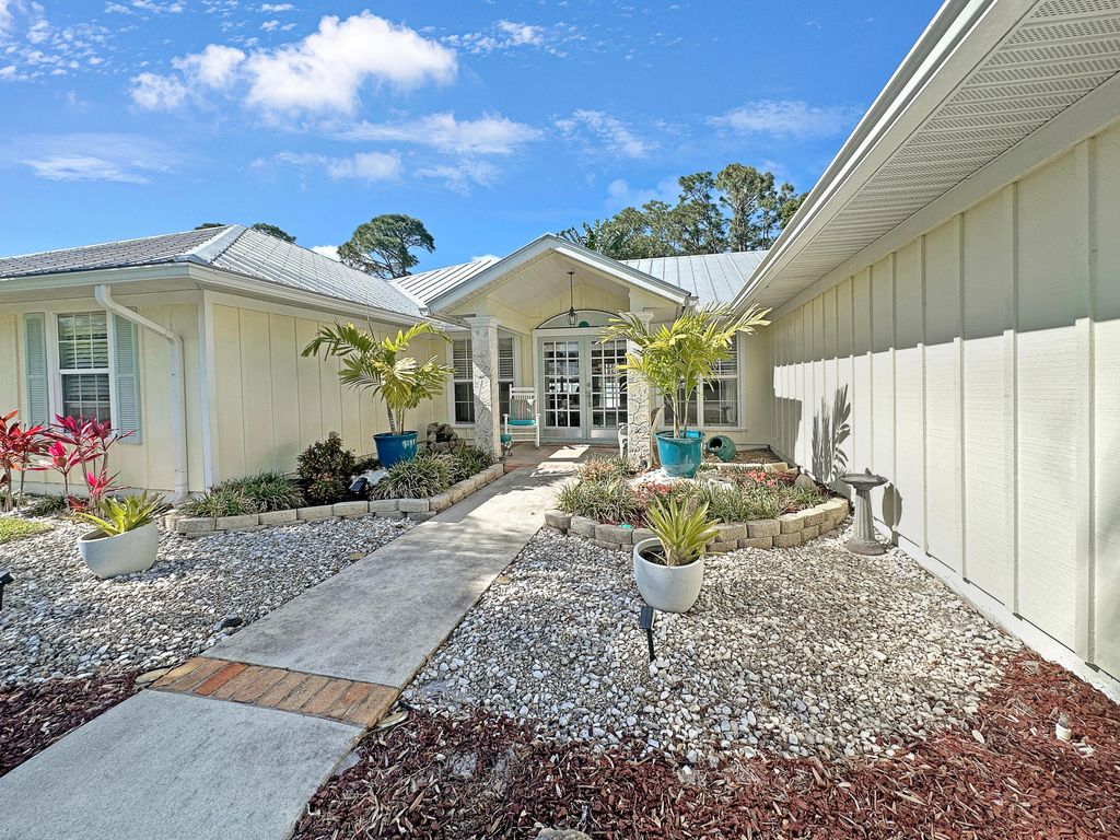 Photo of 4504 Redwood Drive, Fort Pierce, FL 34951 (MLS # R10979360)