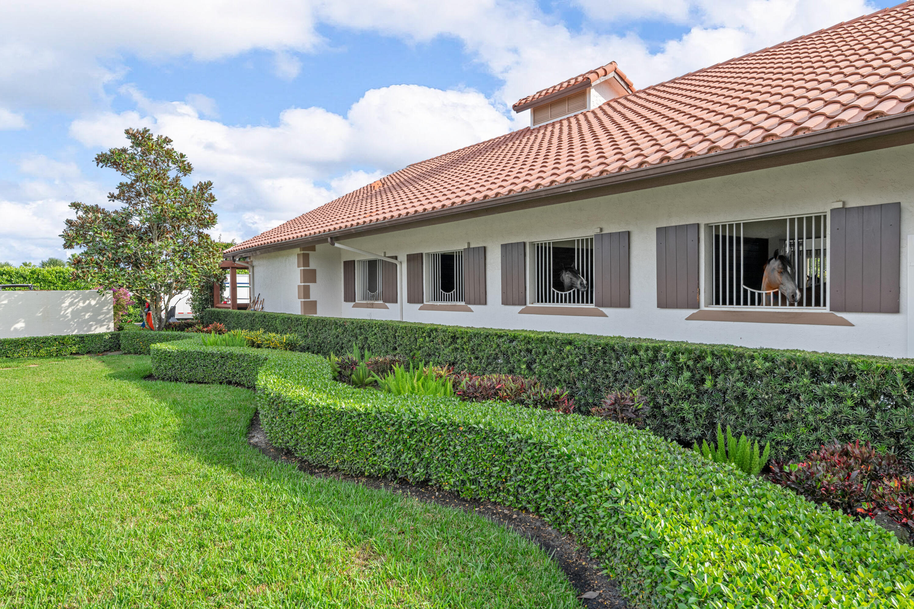 PALM BEACH POINT EAST - Residential