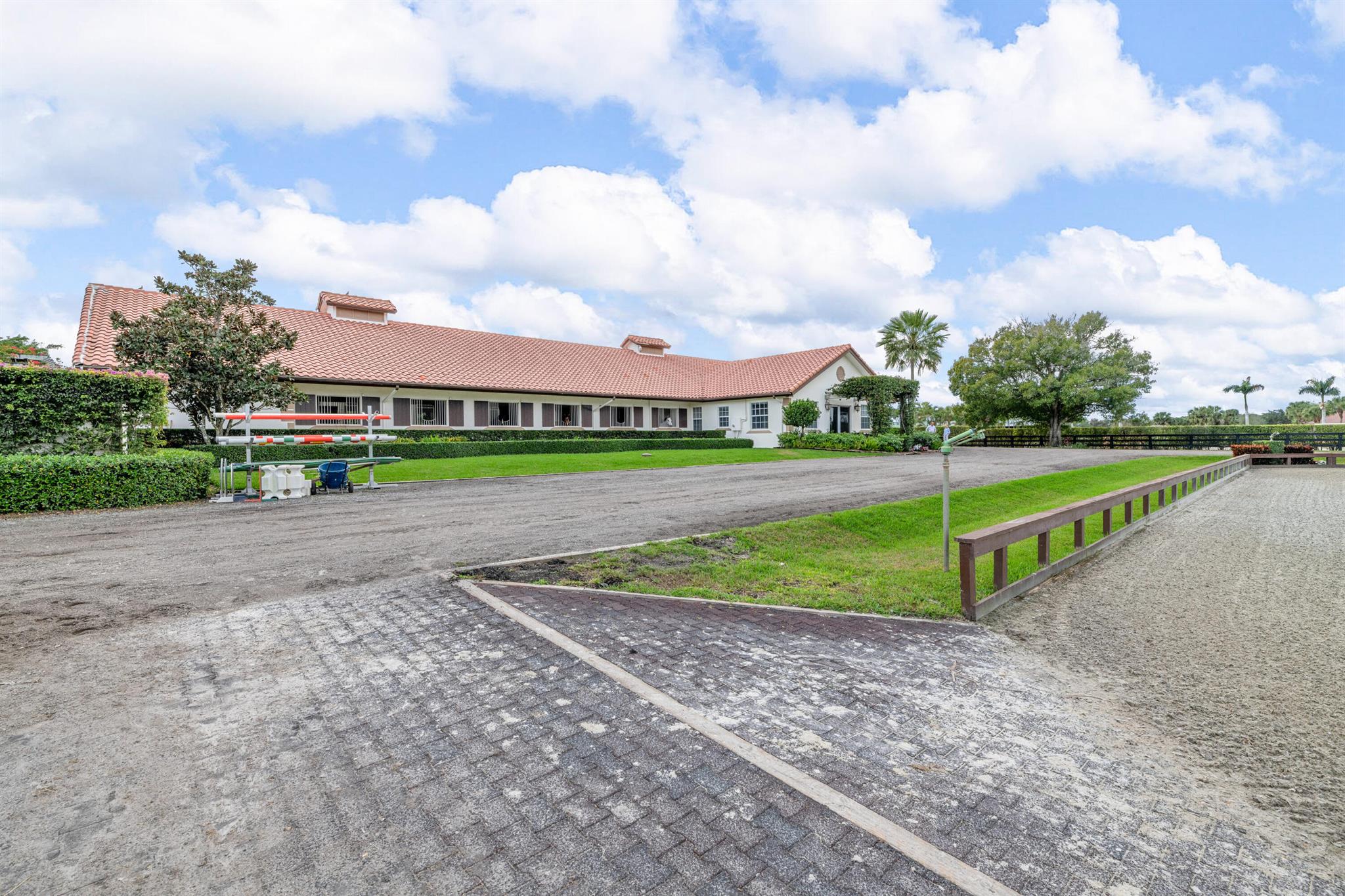 PALM BEACH POINT EAST - Residential