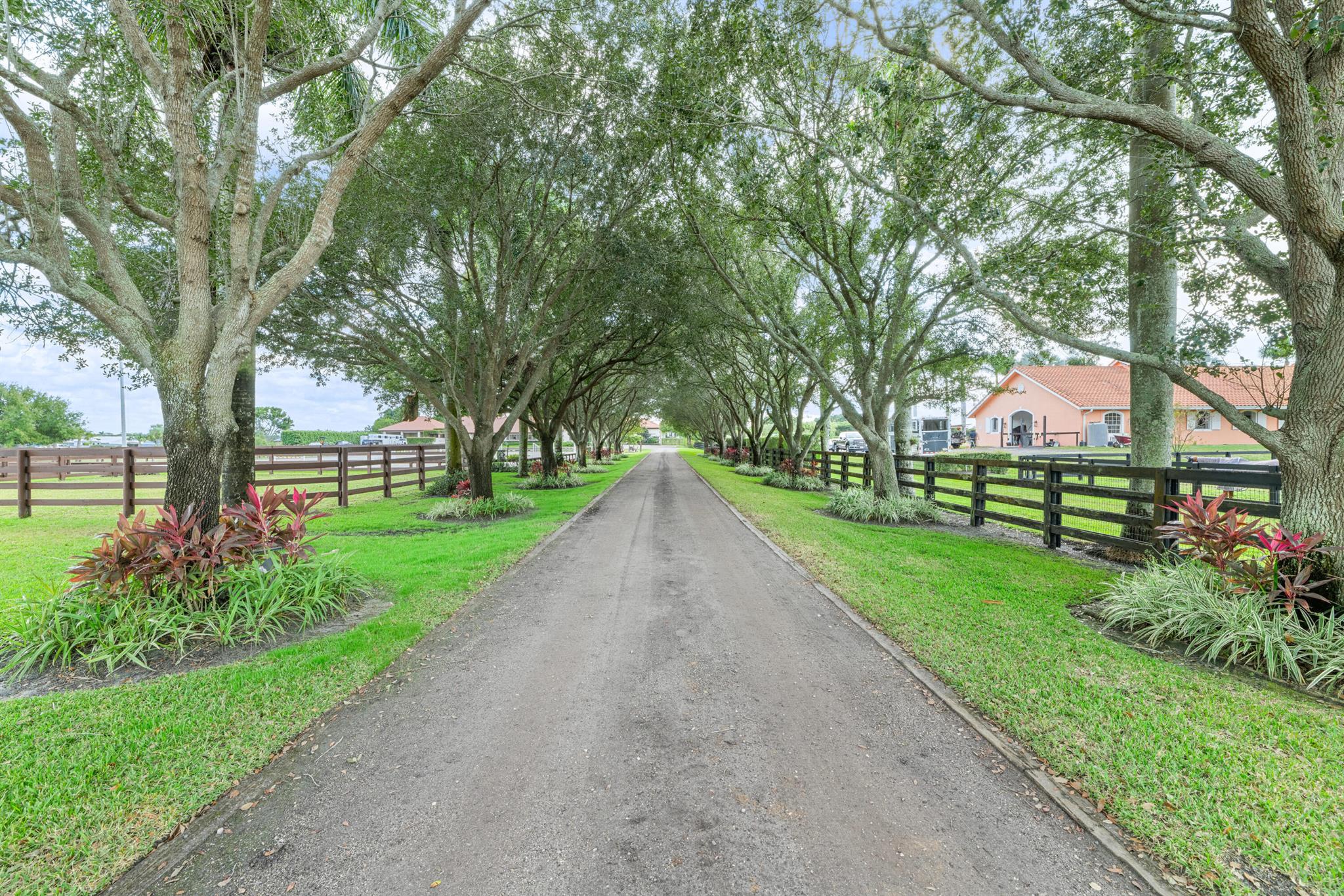 PALM BEACH POINT EAST - Residential