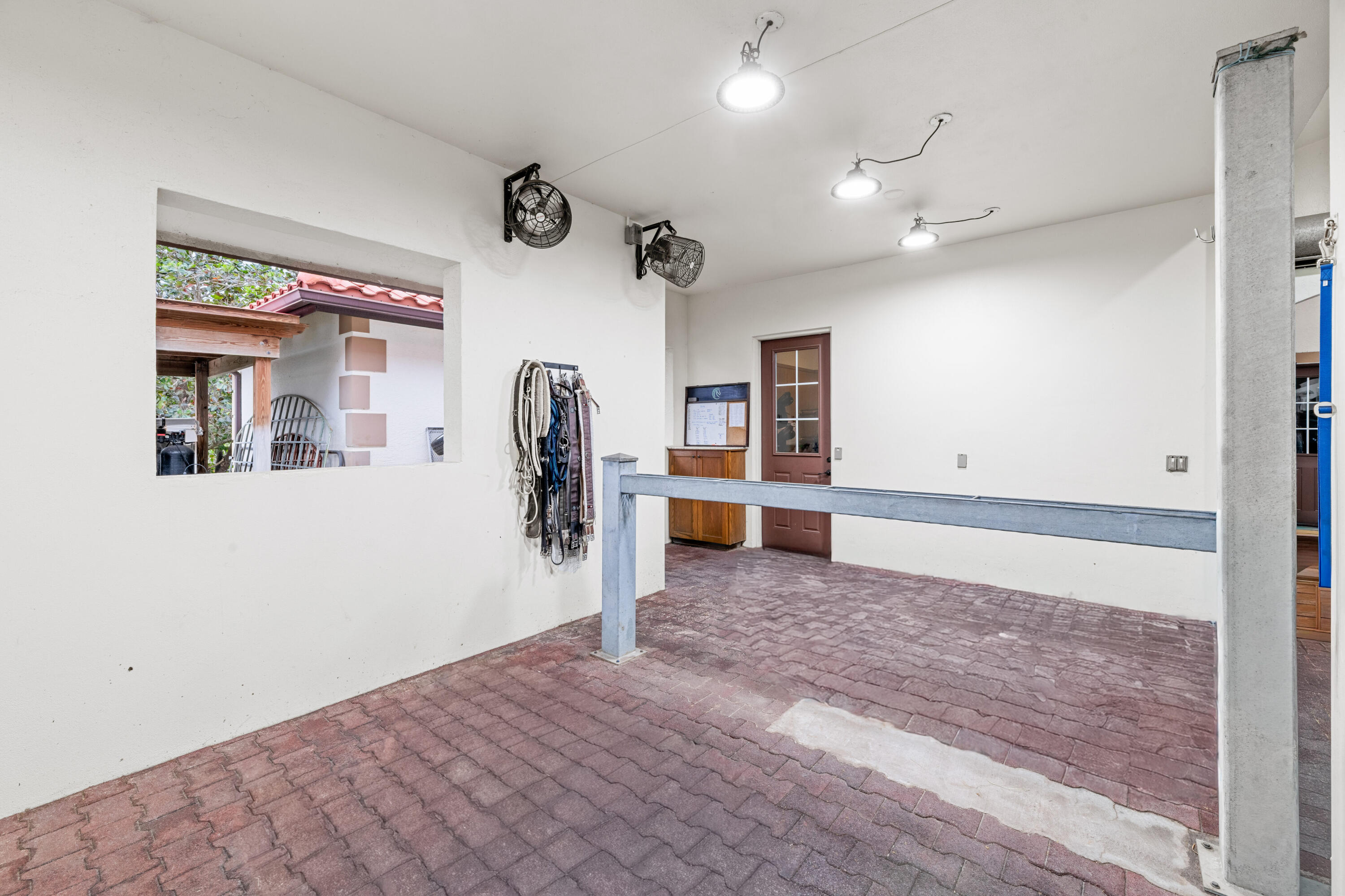 PALM BEACH POINT EAST - Residential