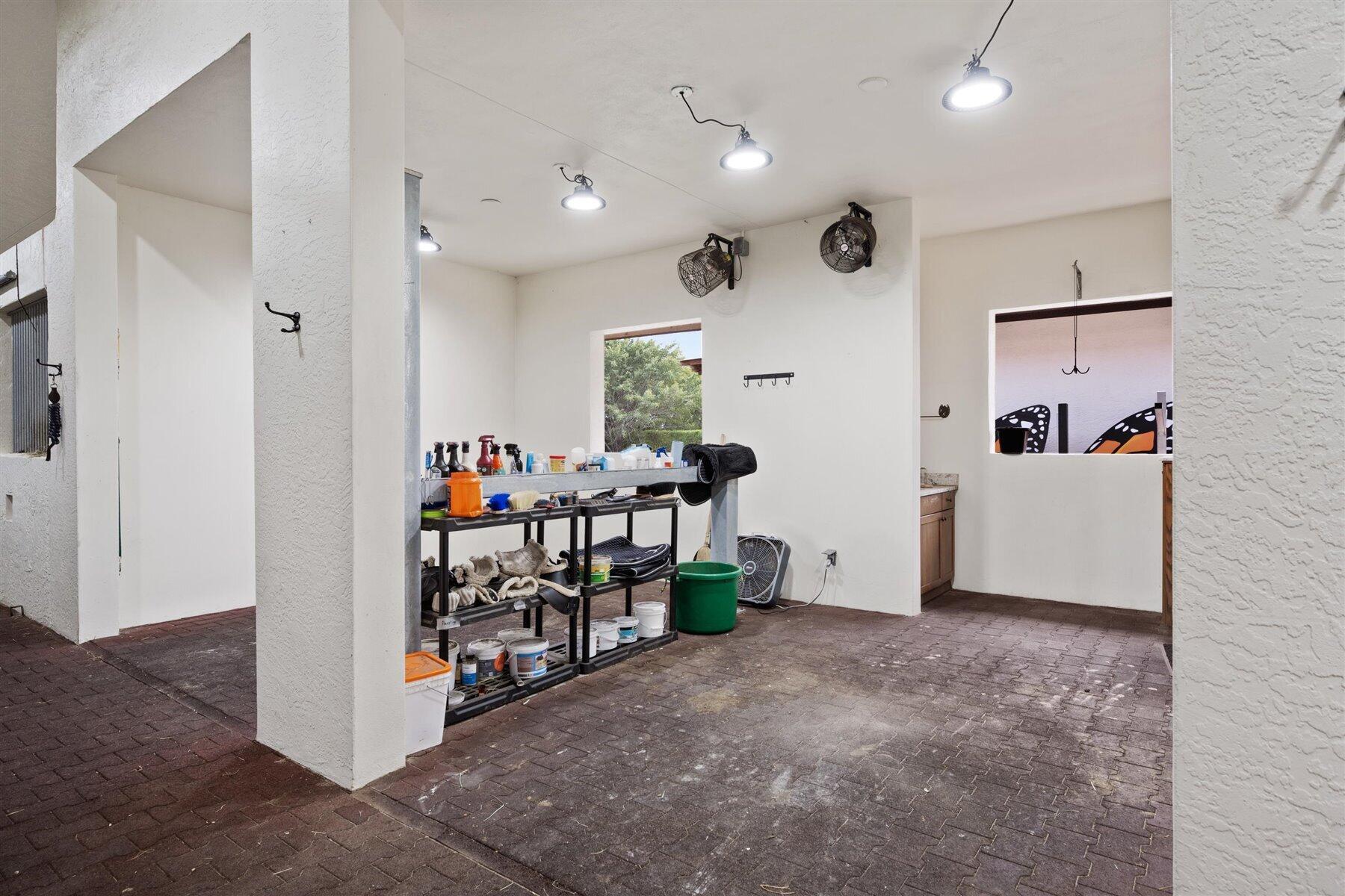 PALM BEACH POINT EAST - Residential