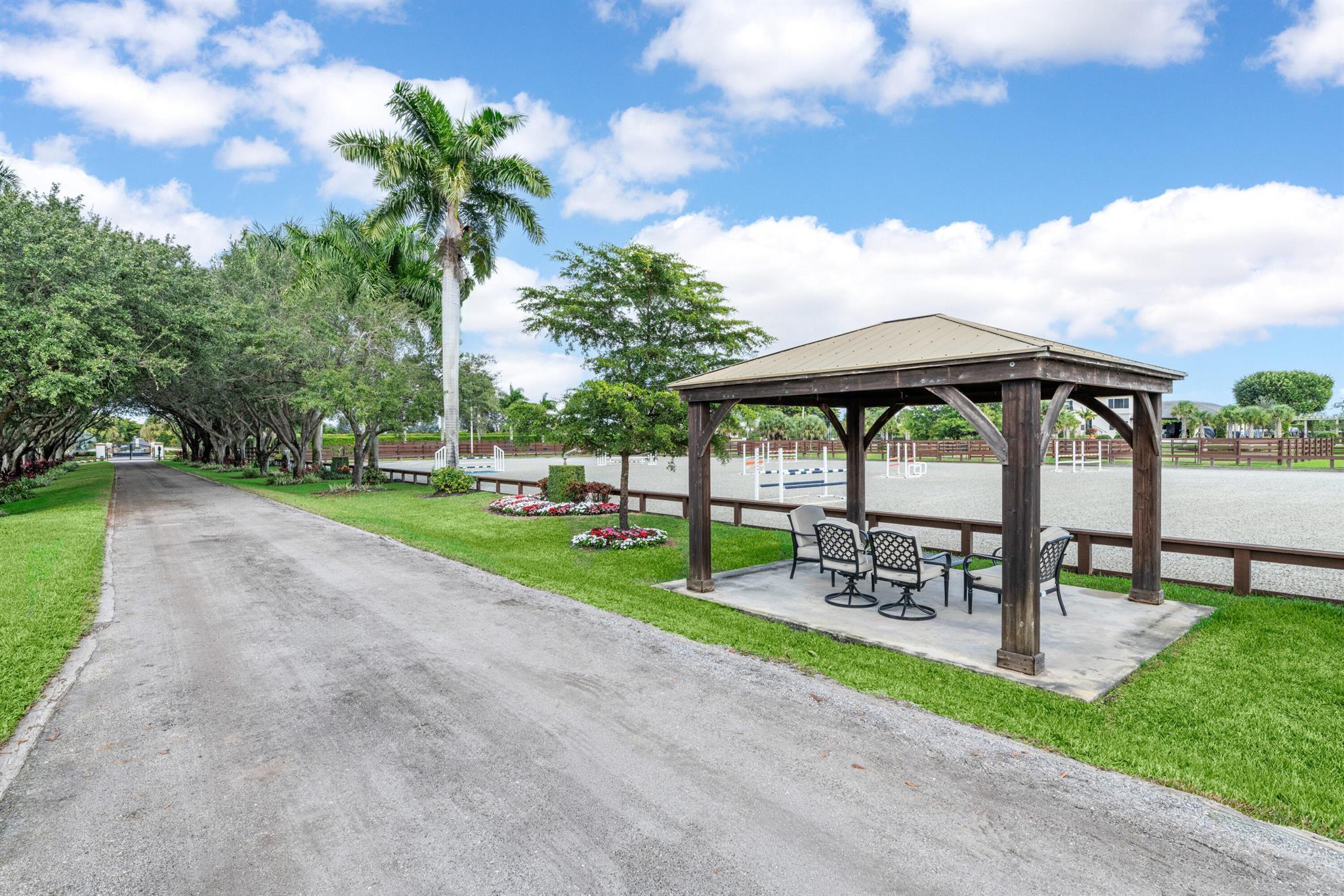 PALM BEACH POINT EAST - Residential