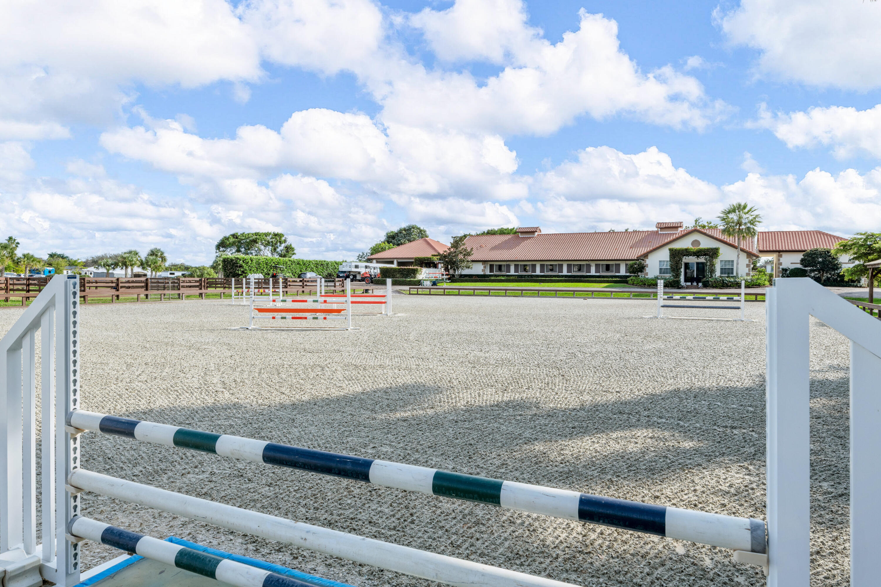 PALM BEACH POINT EAST - Residential