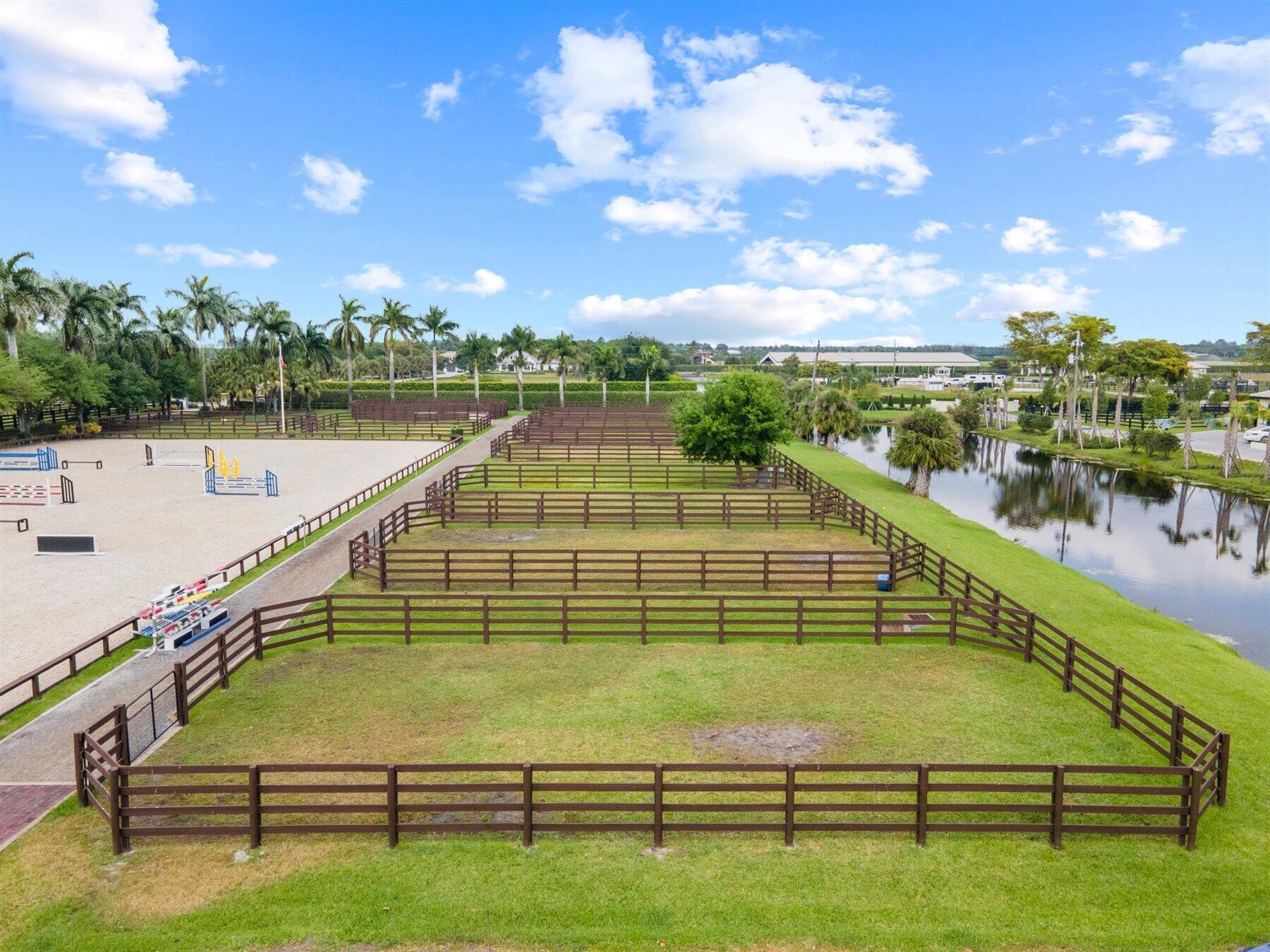 PALM BEACH POINT EAST - Residential