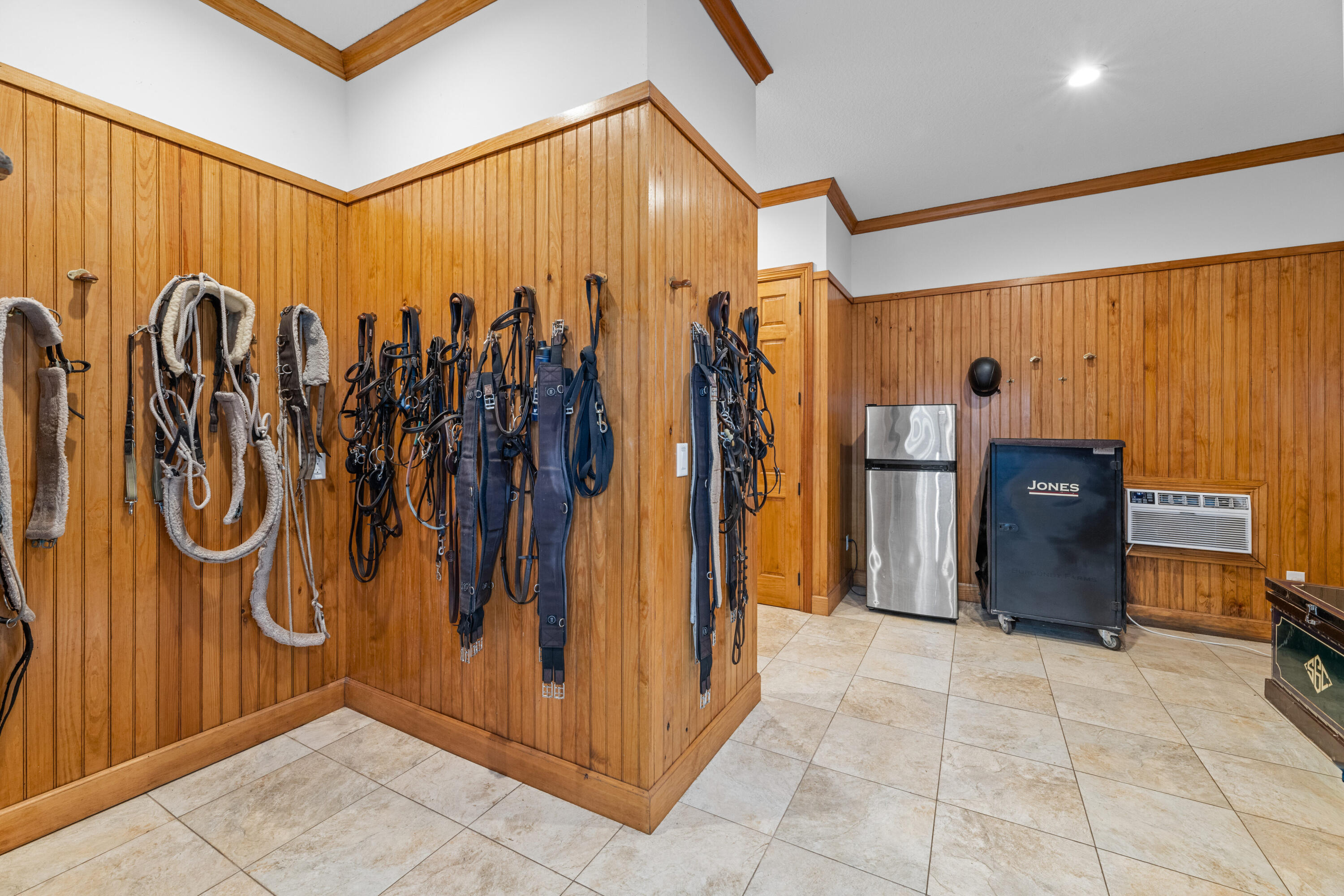 PALM BEACH POINT EAST - Residential