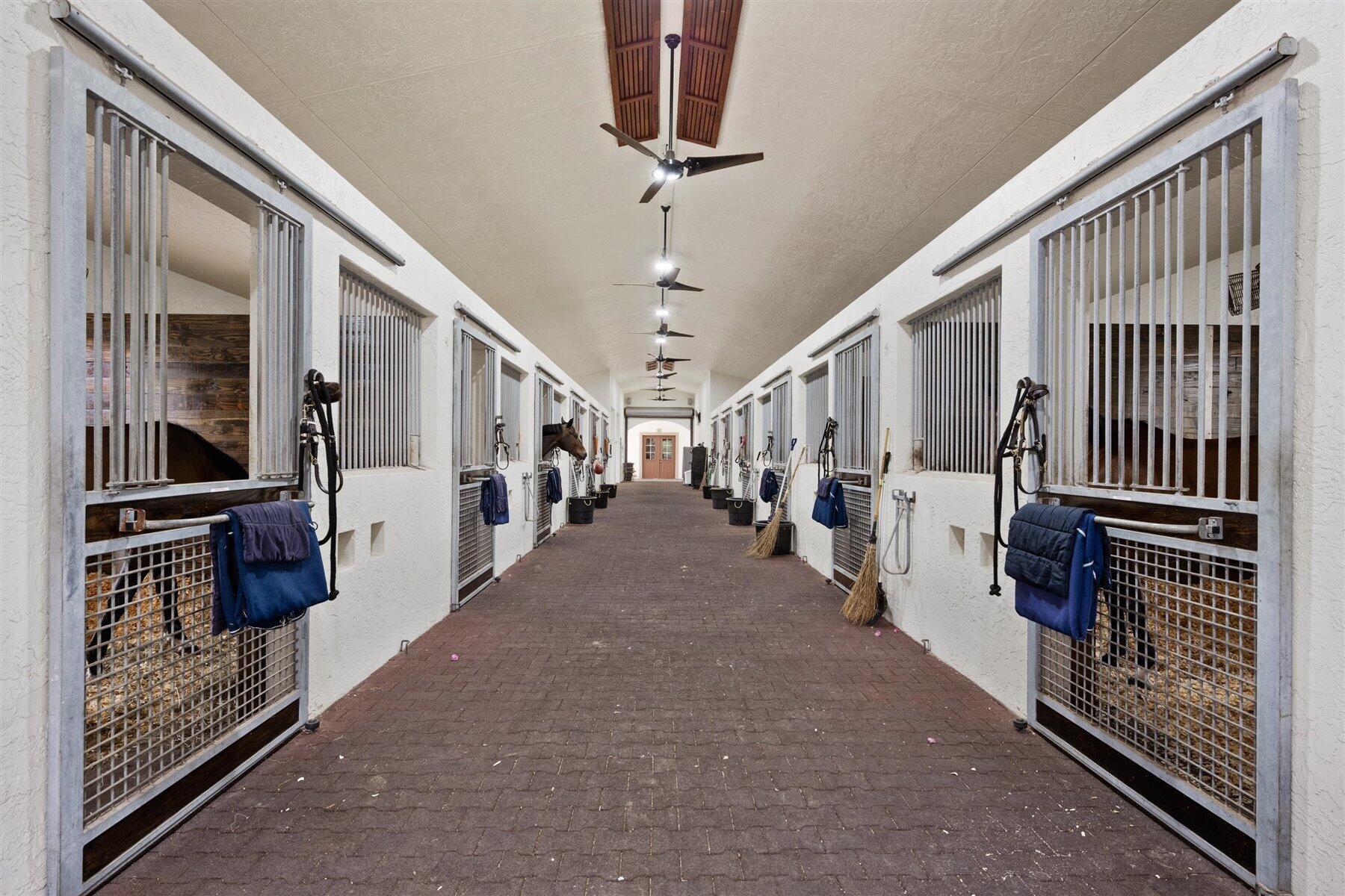 PALM BEACH POINT EAST - Residential