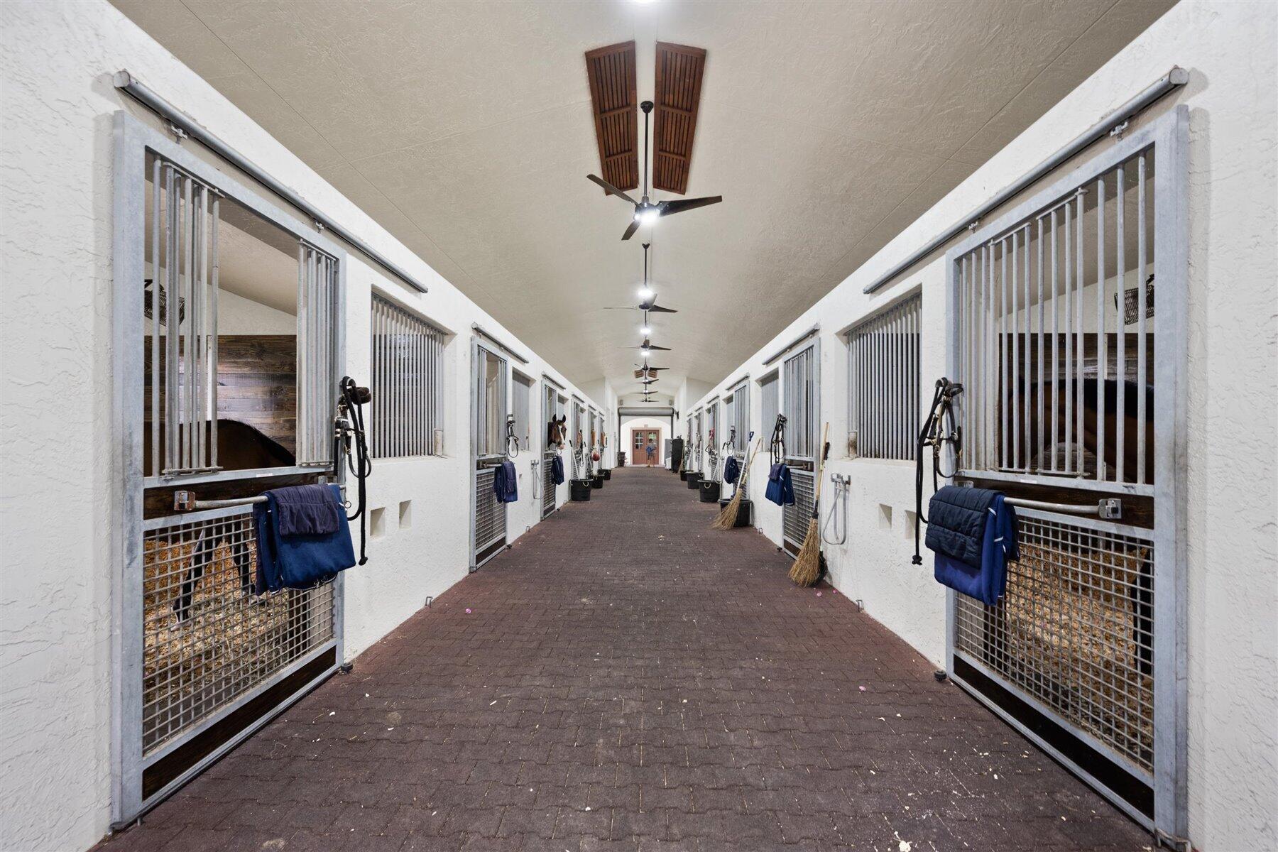 PALM BEACH POINT EAST - Residential