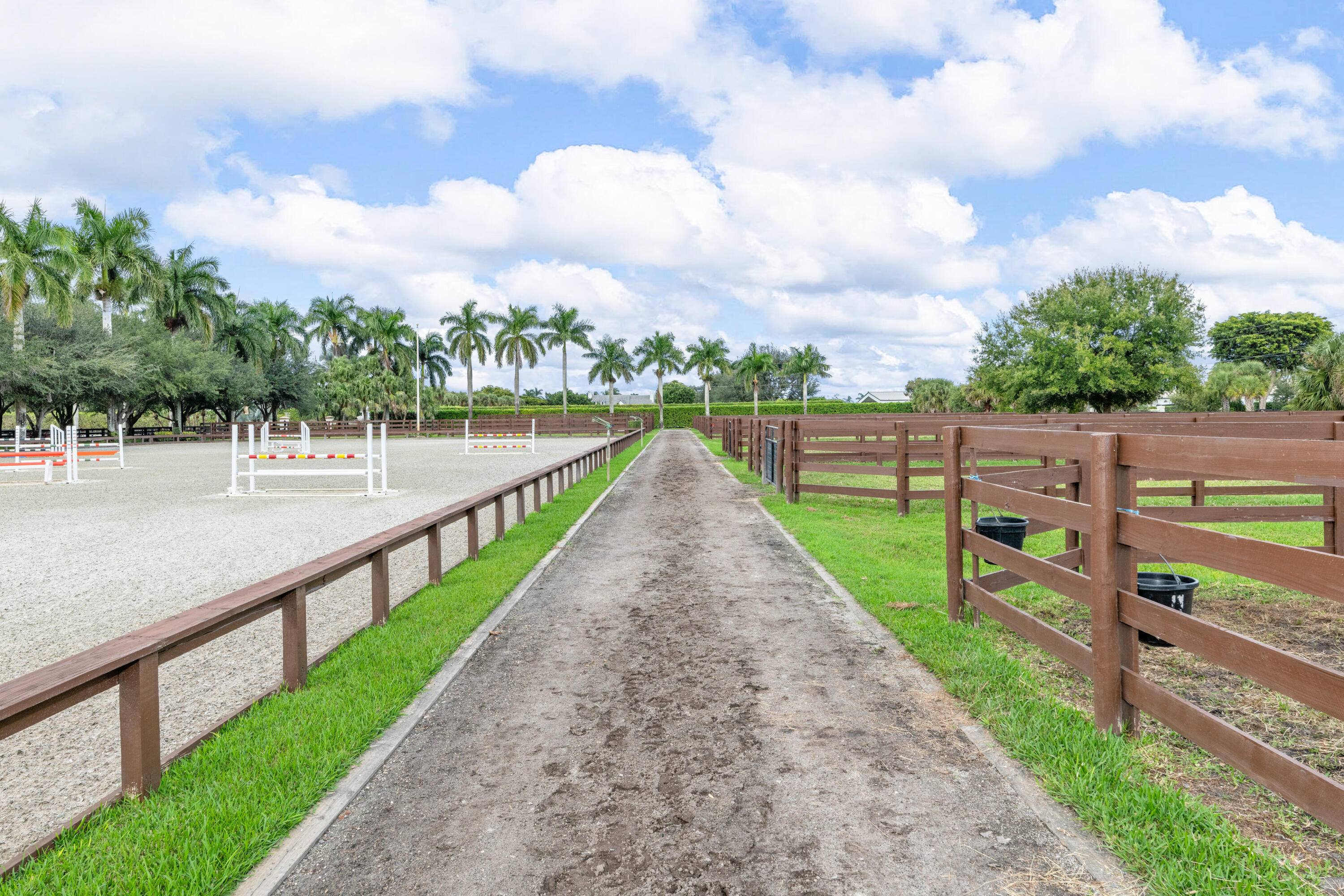 PALM BEACH POINT EAST - Residential