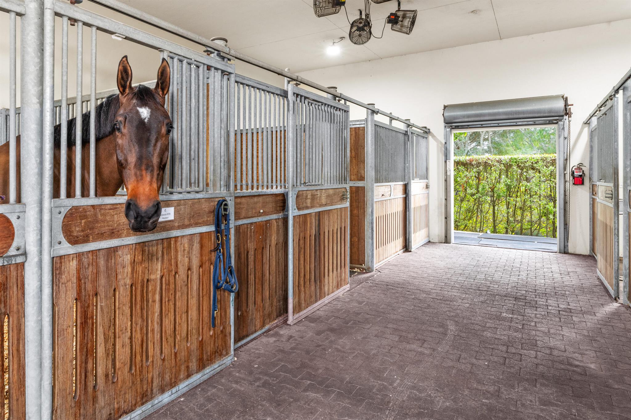 PALM BEACH POINT EAST - Residential