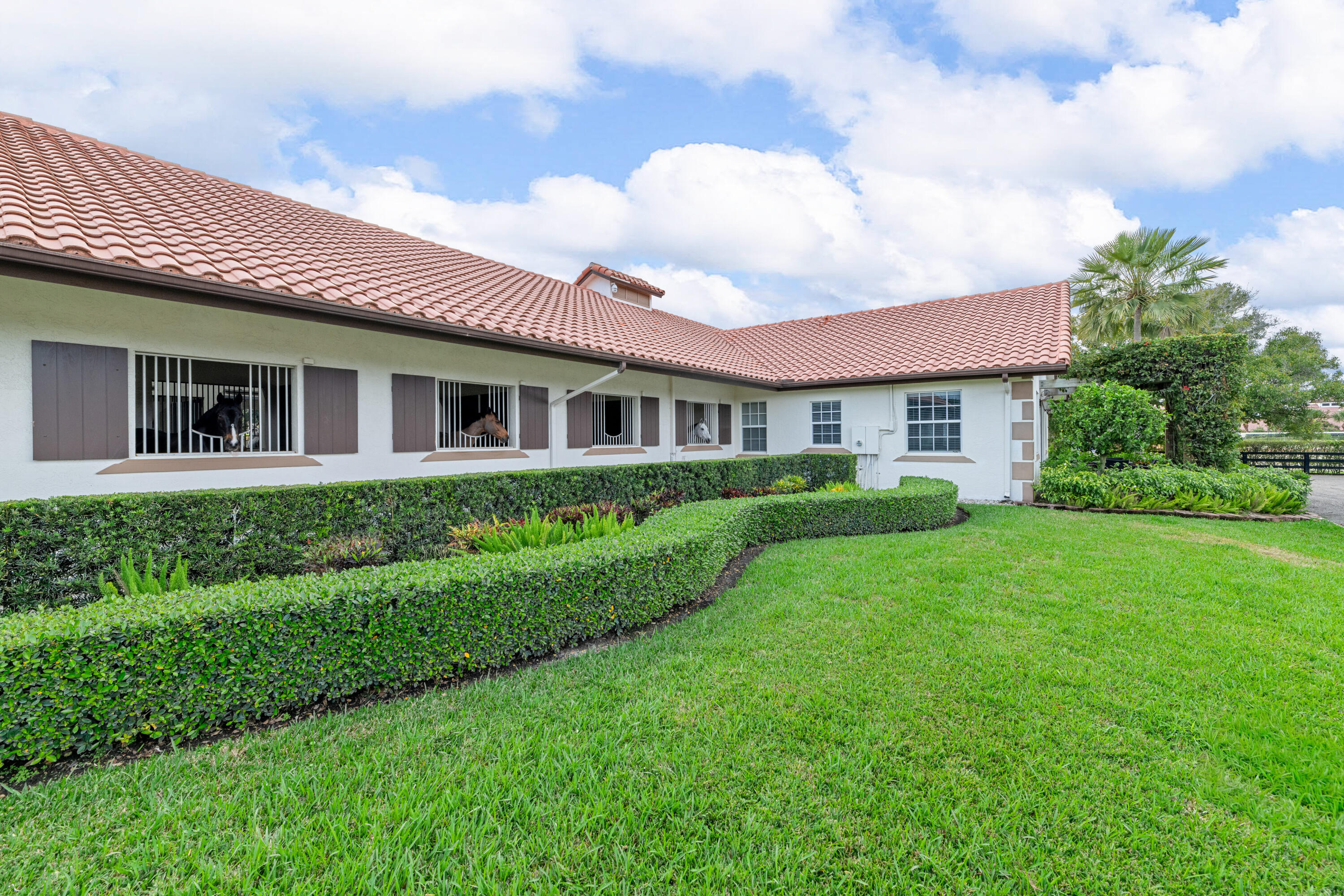 PALM BEACH POINT EAST - Residential