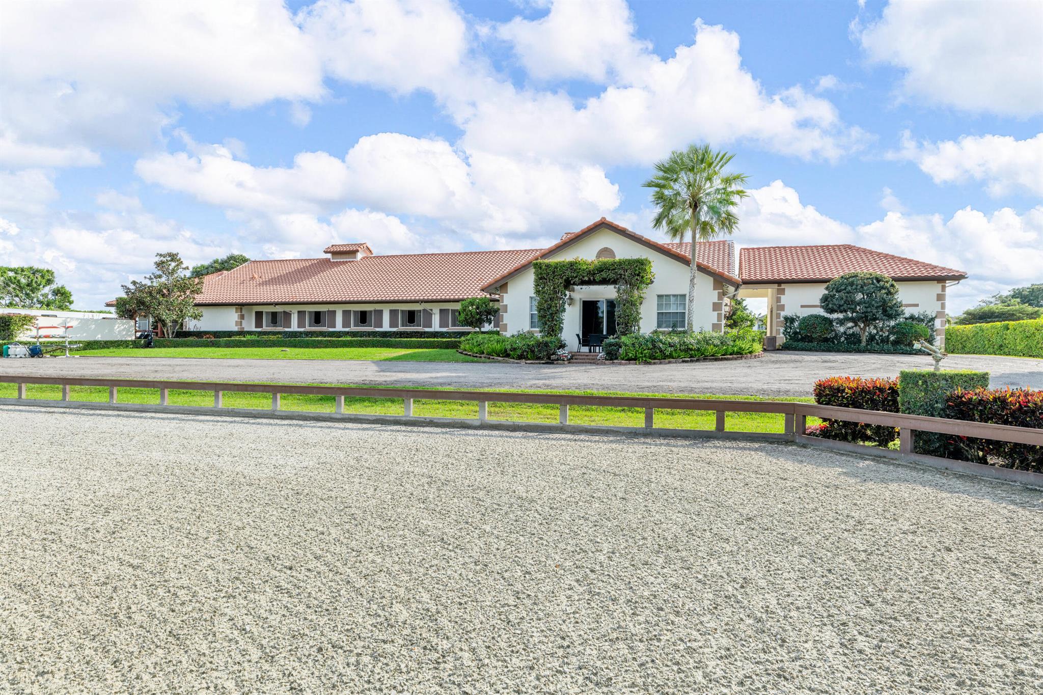 PALM BEACH POINT EAST - Residential