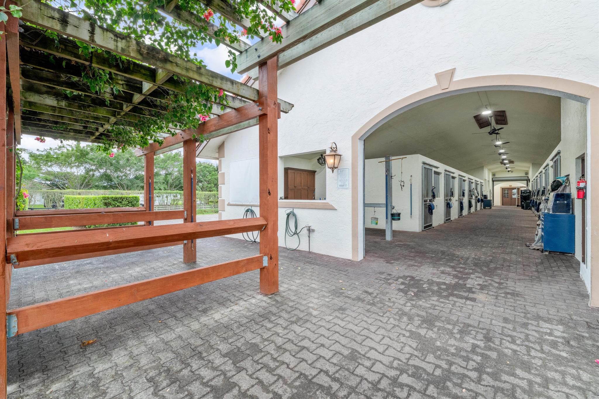 PALM BEACH POINT EAST - Residential