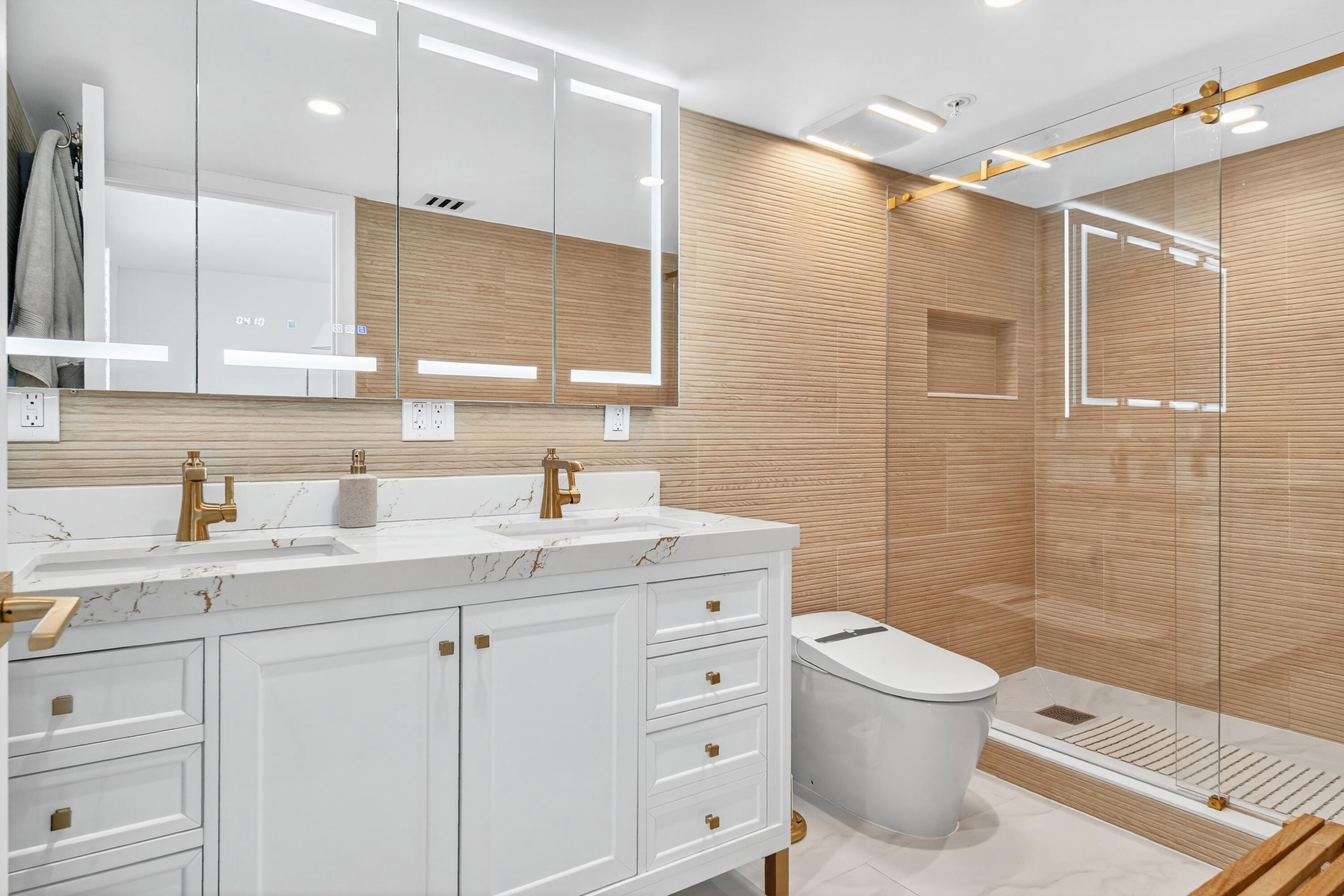 FLAGLER POINTE CONDO - Residential