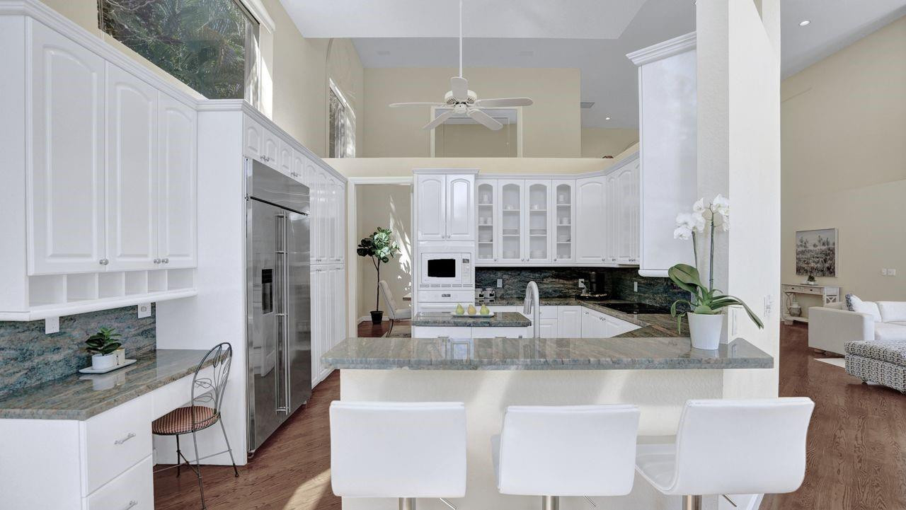 THE FAIRWAYS, WESTON HILLS - Residential