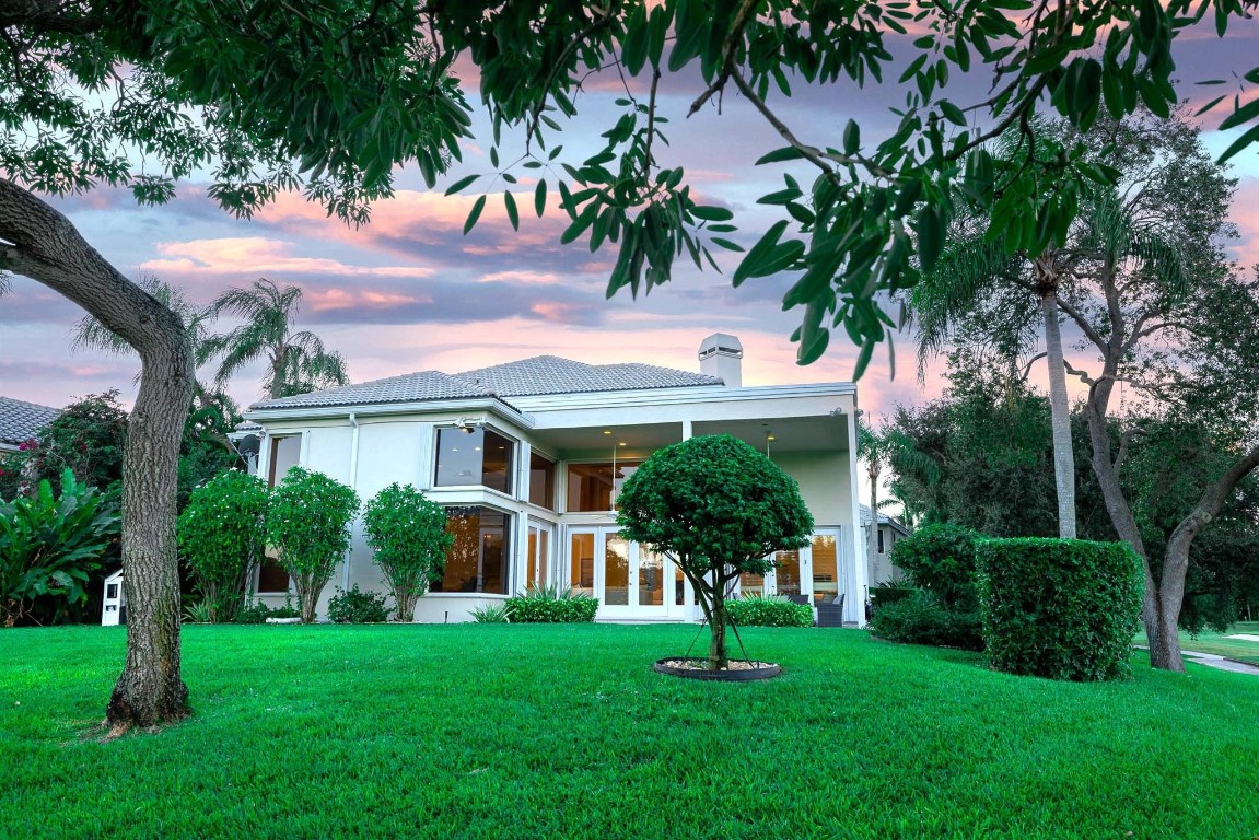 THE FAIRWAYS, WESTON HILLS - Residential