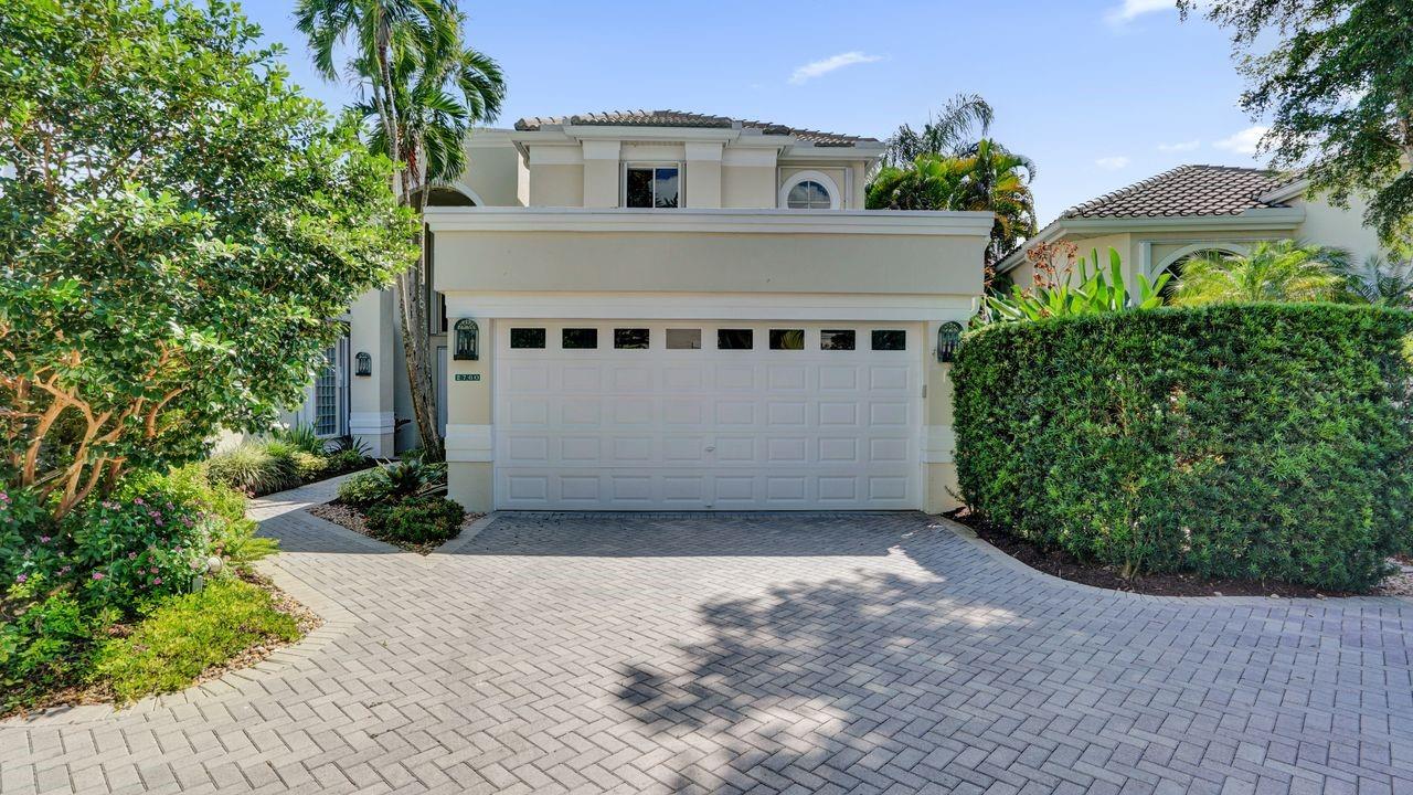 THE FAIRWAYS, WESTON HILLS - Residential