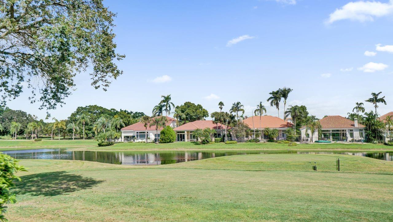 THE FAIRWAYS, WESTON HILLS - Residential