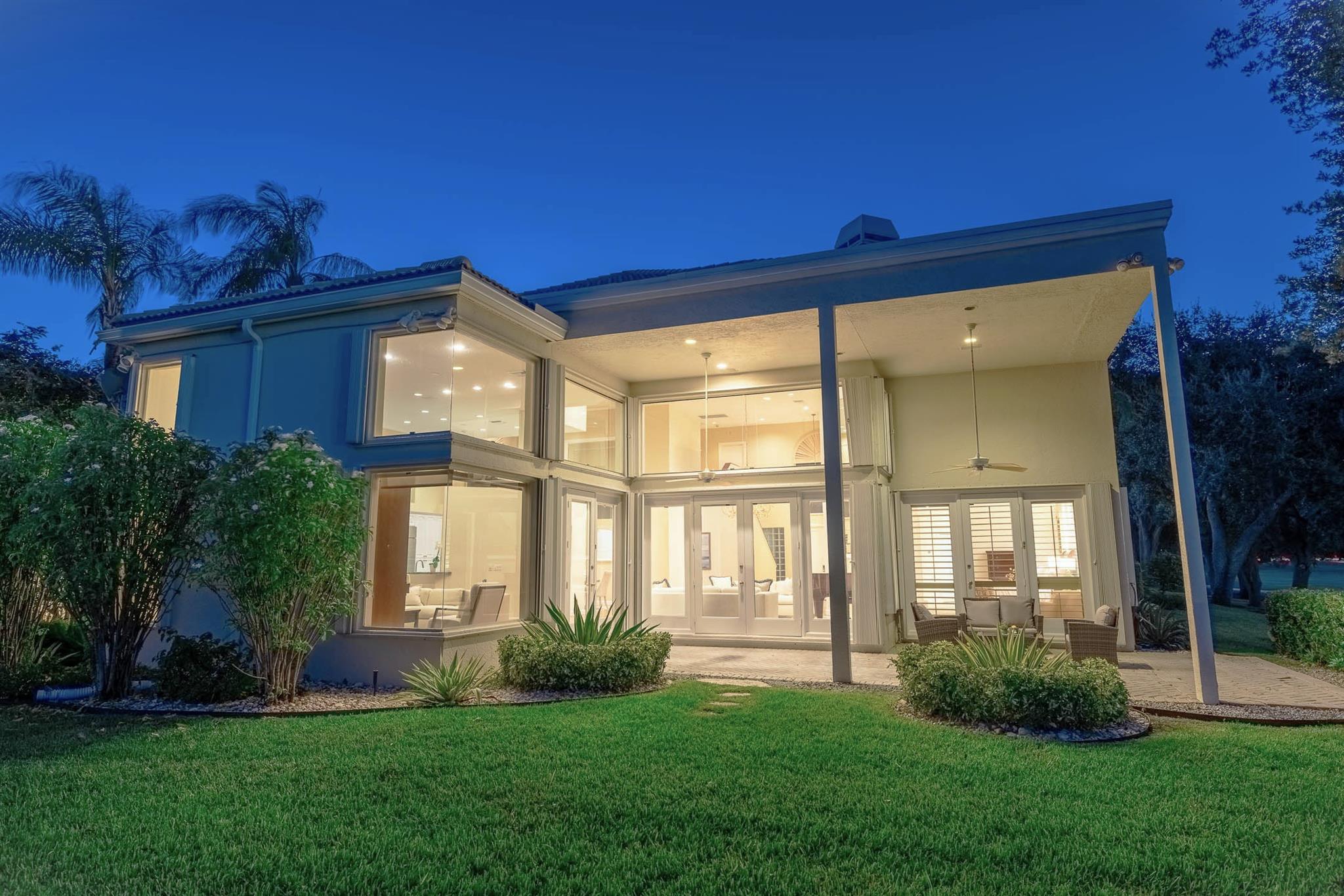 THE FAIRWAYS, WESTON HILLS - Residential