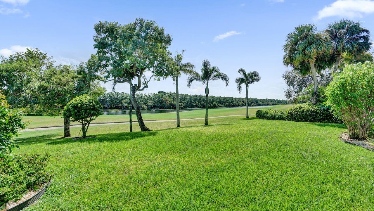 THE FAIRWAYS, WESTON HILLS - Residential