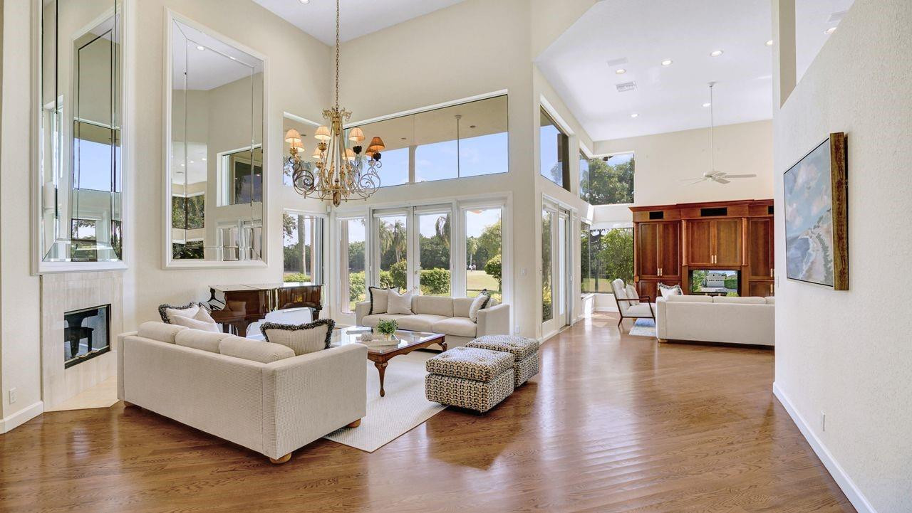 THE FAIRWAYS, WESTON HILLS - Residential