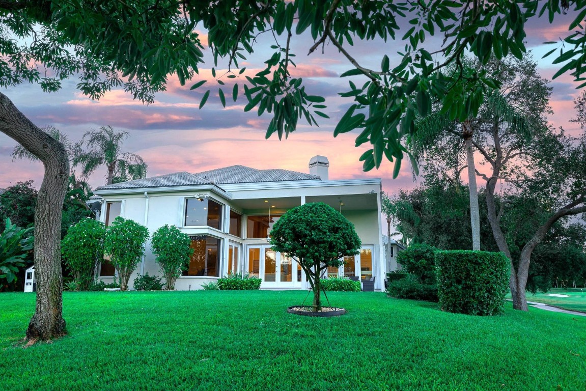 THE FAIRWAYS, WESTON HILLS - Residential