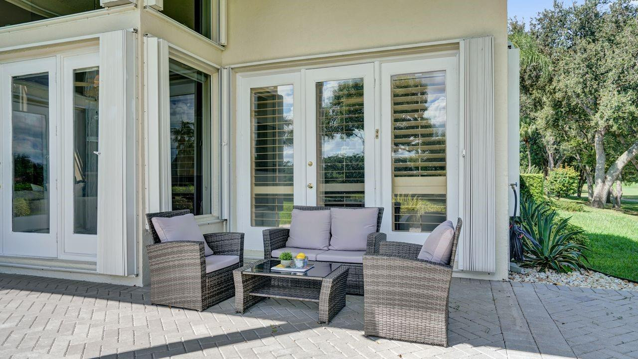 THE FAIRWAYS, WESTON HILLS - Residential