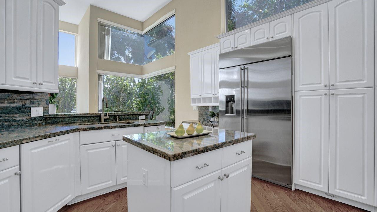 THE FAIRWAYS, WESTON HILLS - Residential