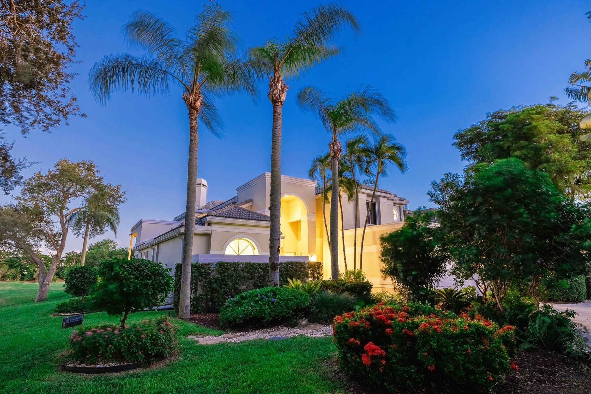 THE FAIRWAYS, WESTON HILLS - Residential