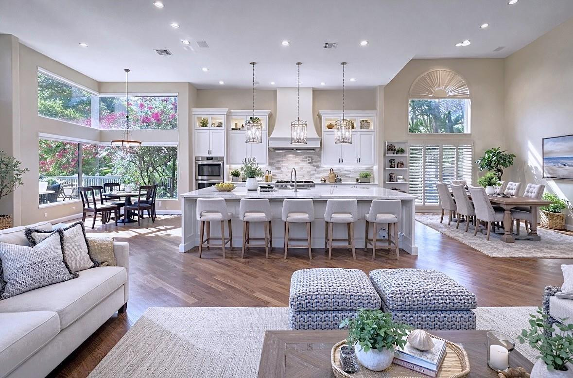 THE FAIRWAYS, WESTON HILLS - Residential