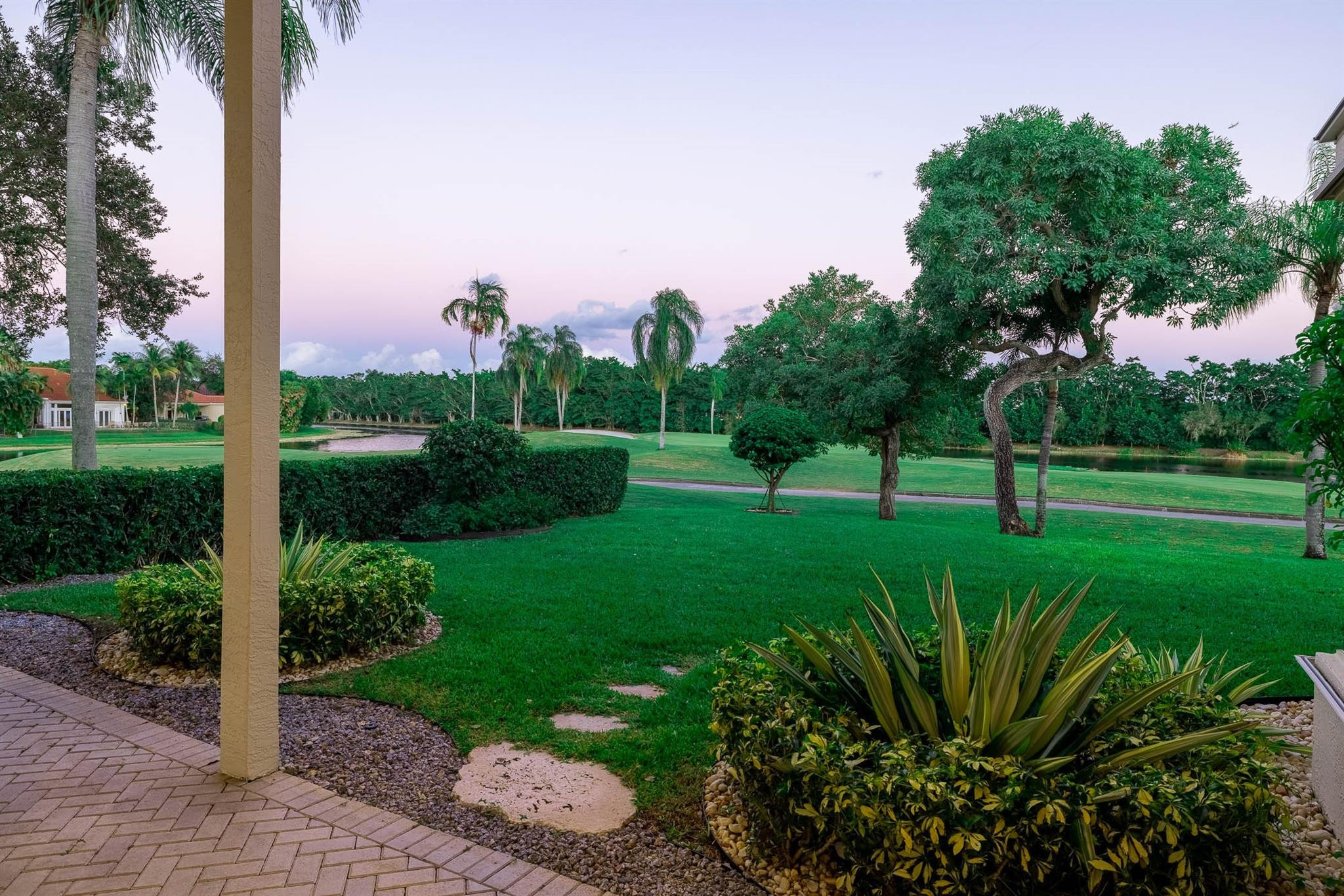 THE FAIRWAYS, WESTON HILLS - Residential