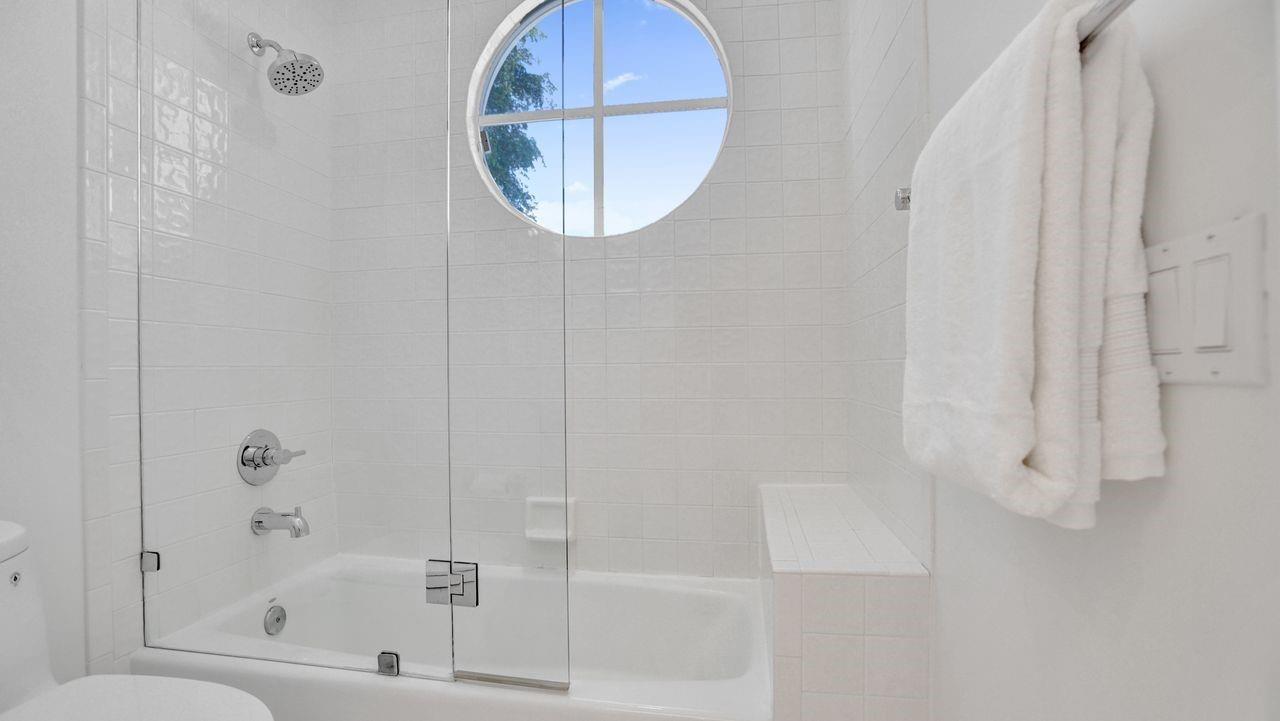 THE FAIRWAYS, WESTON HILLS - Residential