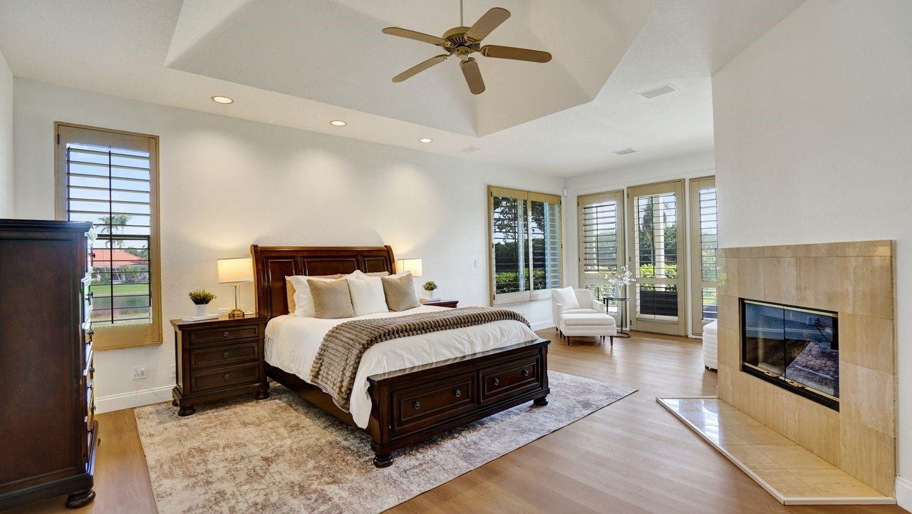 THE FAIRWAYS, WESTON HILLS - Residential