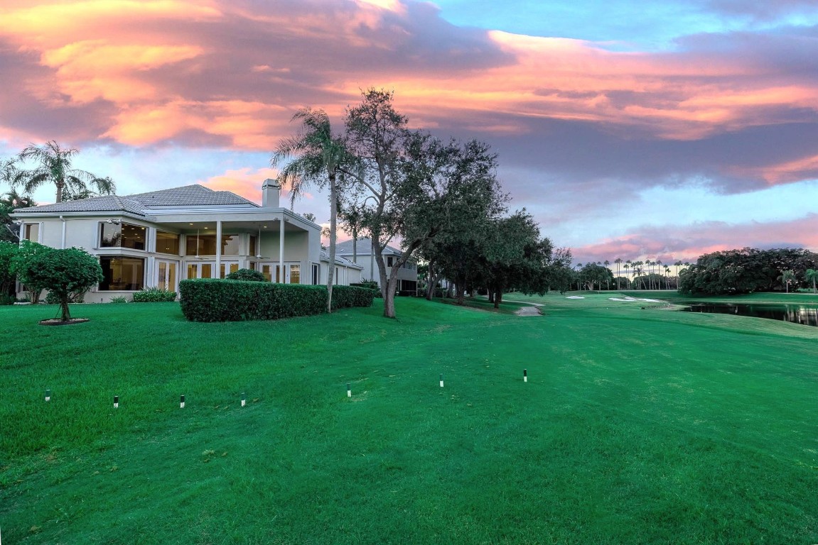 THE FAIRWAYS, WESTON HILLS - Residential