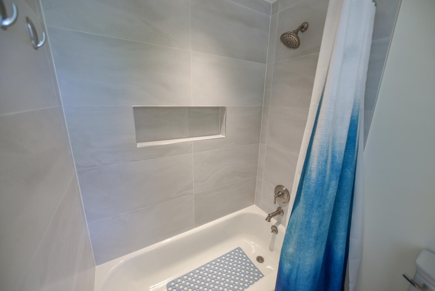 DELRAY ISLE - Residential