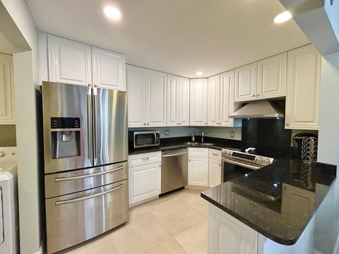 140 Lake Pine Circle A-1 Greenacres FL 33463