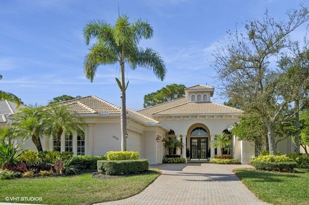 Photo of 8737 Bally Bunion Road, Port St Lucie, FL 34986 (MLS # R10872874)