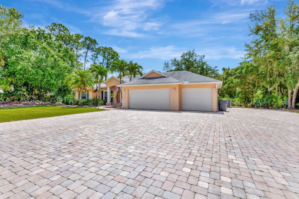 Photo of 5417 Stately Oaks Street, Fort Pierce, FL 34981 (MLS # R11075270)