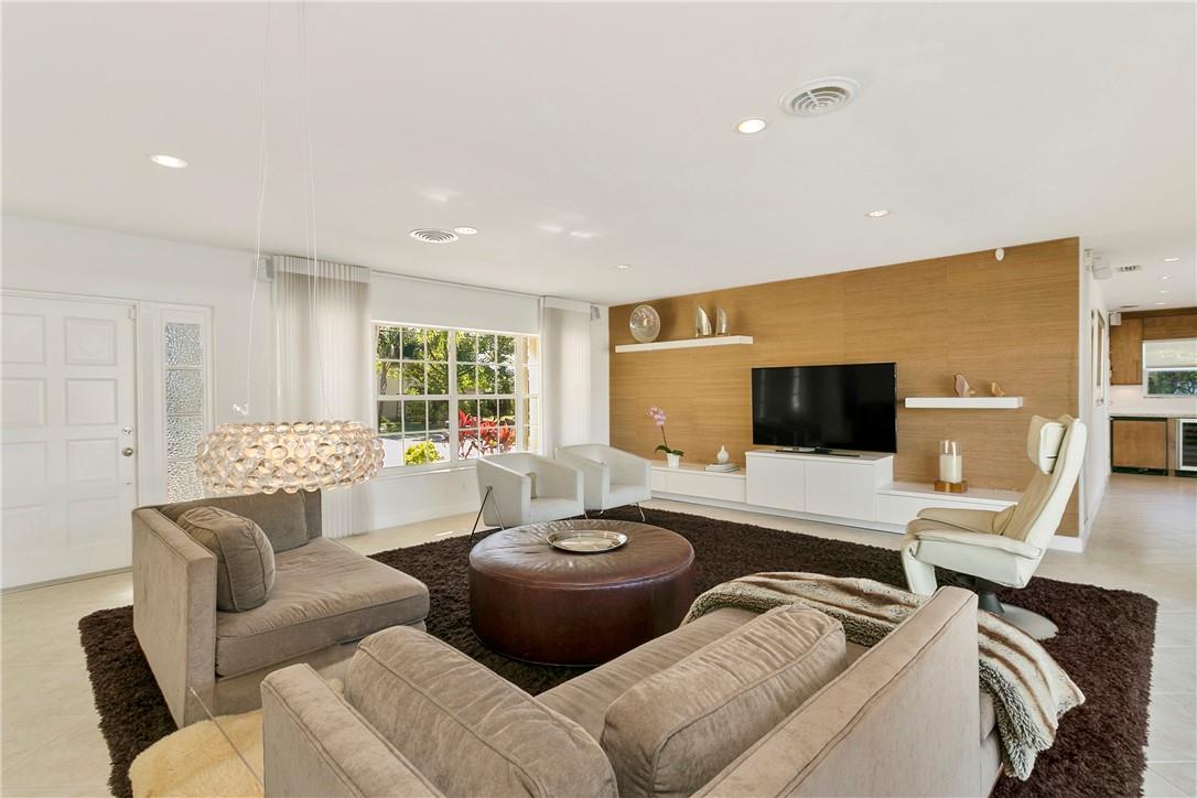 HARBOR VILLAGE SEC F - Residential Lease