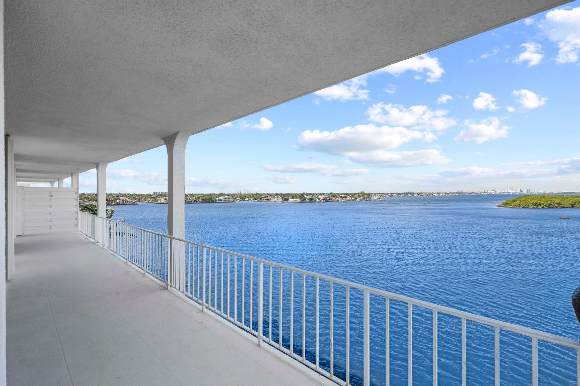 2155 Ibis Isle Road Ph 3