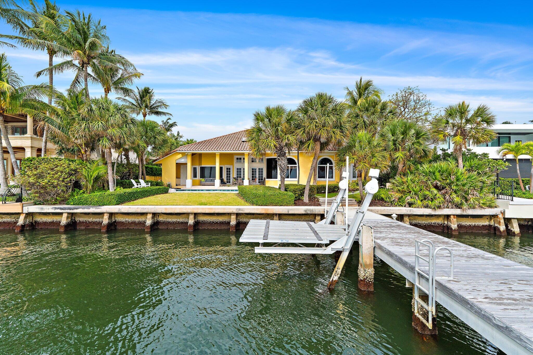 YACHT CLUB - Residential