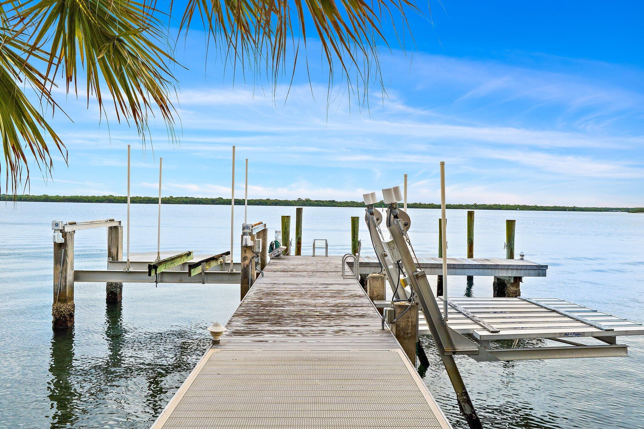 YACHT CLUB - Residential
