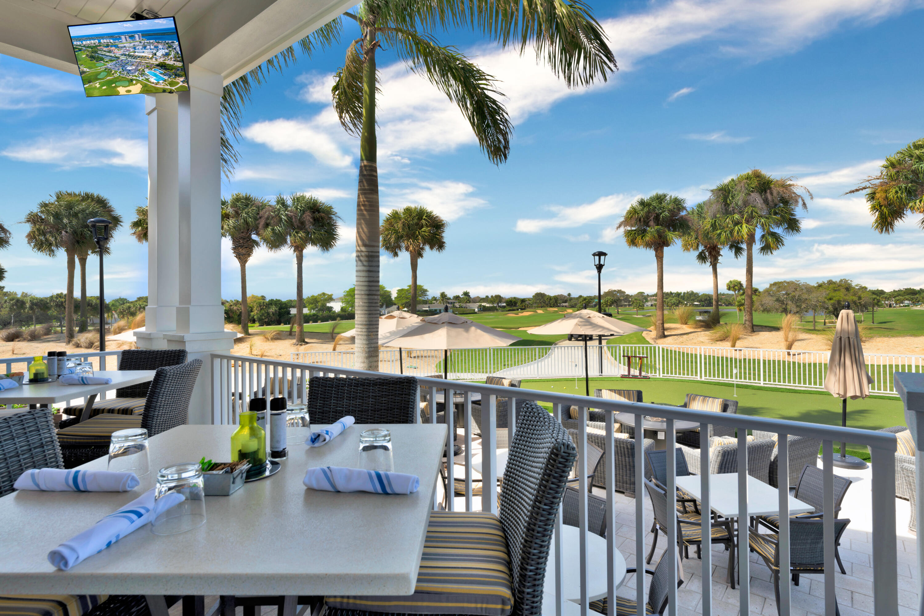 YACHT CLUB - Residential