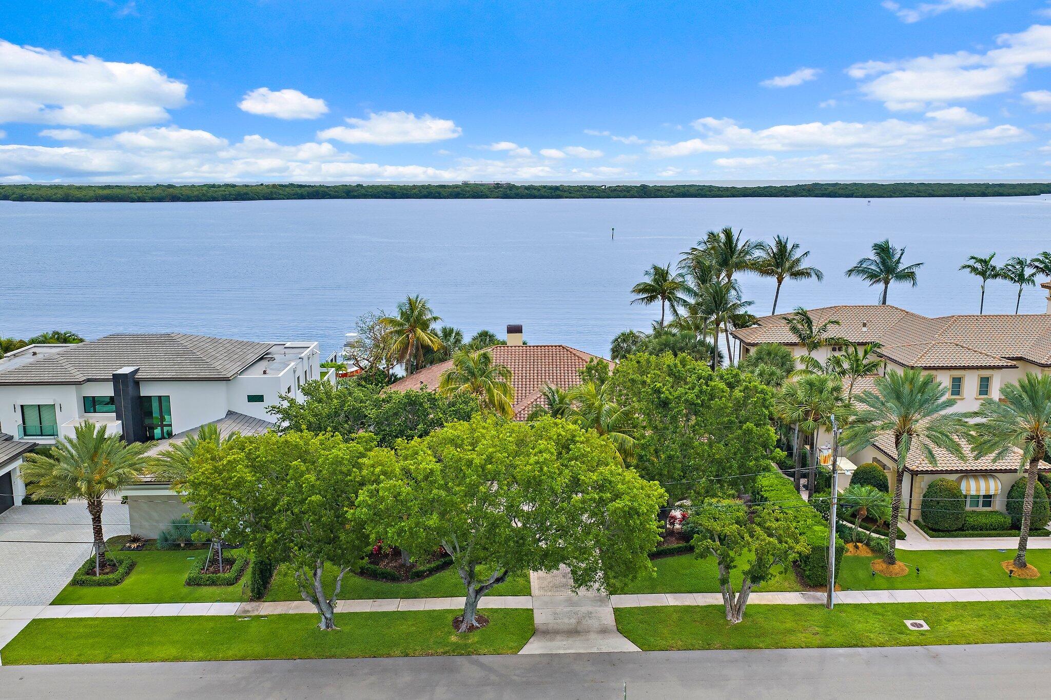 View photos, virtual tours, details... 806 Lakeside Drive