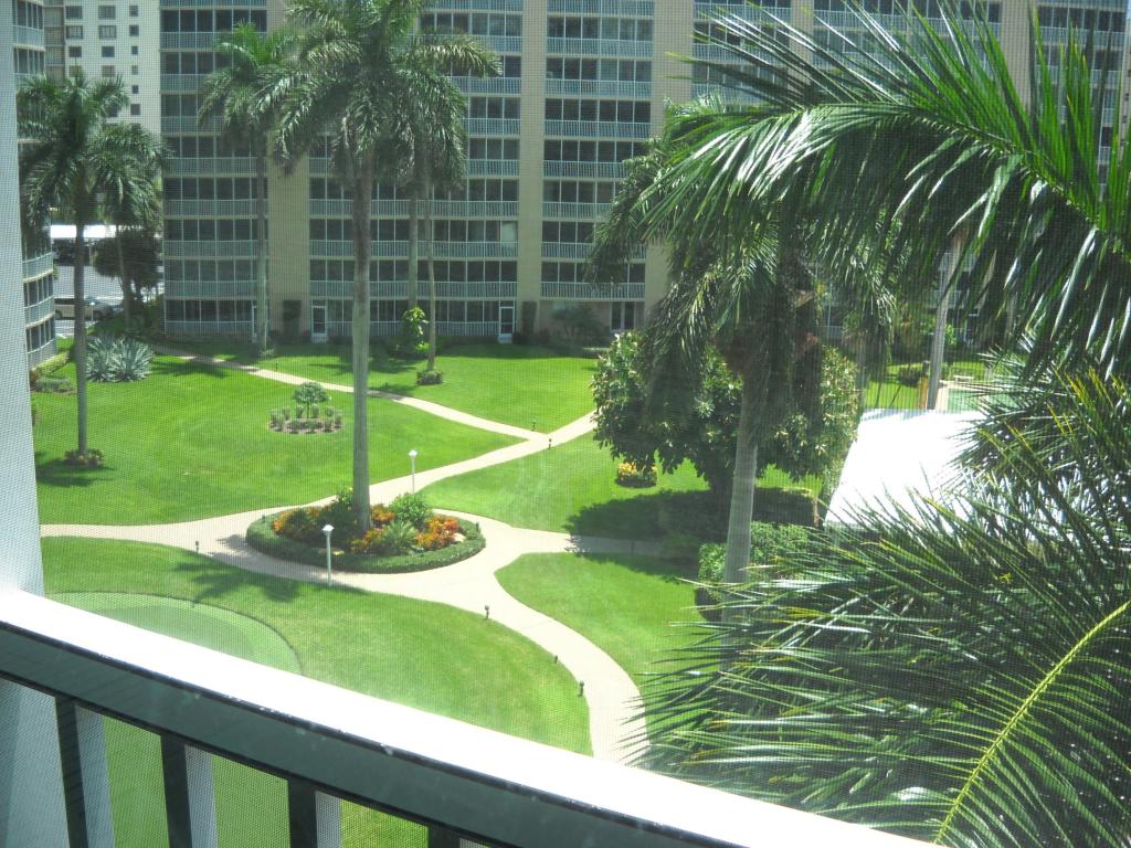 Seagate Of Highland Condo - Residential