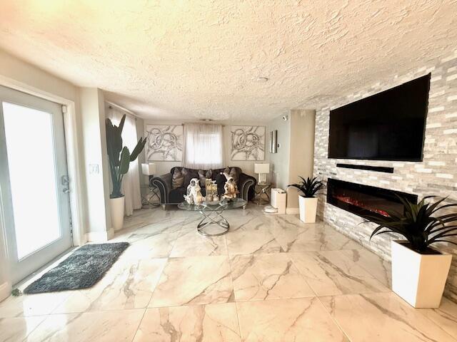 KNOLLWOOD SUB - Residential