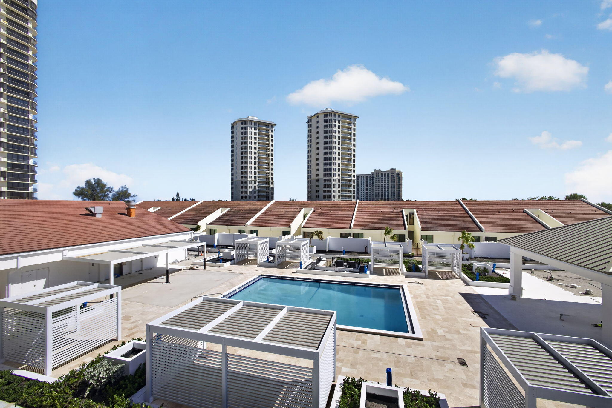 MARTINIQUE 2 CONDO - Residential